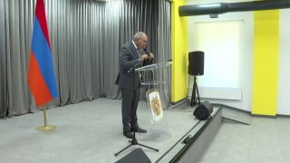 Пашинян назвал постоянное обучение гарантией развития Армении