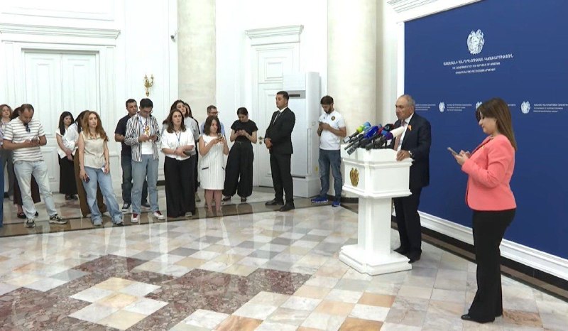 Пашинян призвал Армению и Азербайджан сотрудничать по пропавшим без вести и торговле