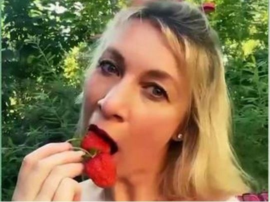 Мария Захарова на брифинге, комментирует выборы в Армении