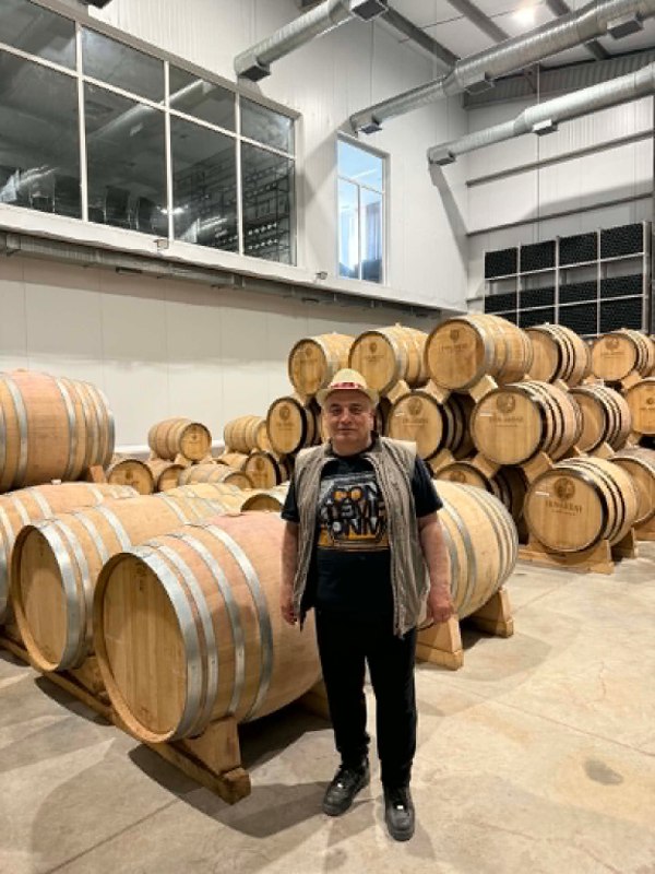 Дегустация армянского вина в винодельне Hin Areni Wine в Арени