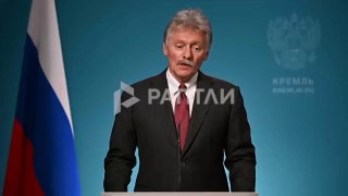 Дмитрий Песков на брифинге в Кремле, фото к заявлению о выборах в Армении