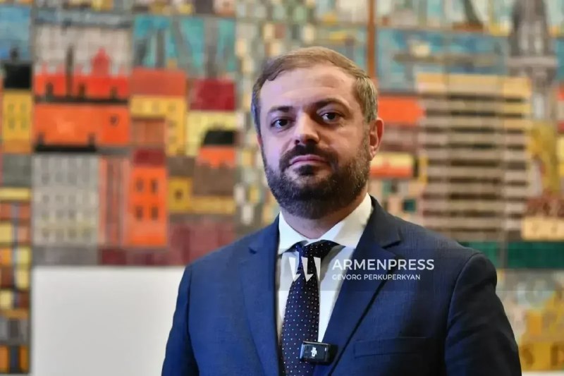Министр экономики Армении Геворг Папоян обсуждает программу поддержки экспорта в ЕС.