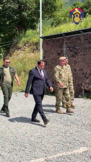 Министр обороны Сурен Папикян встретился с участниками 25-дневных сборов