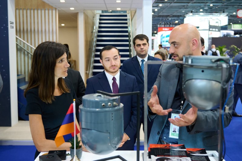 Министр обороны Франции Алис Руффо посетила армянский павильон на Eurosatory 2026