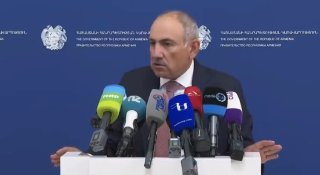 Пашинян: Царукян принял бы сделку на коленях, но её не предложили в Армении