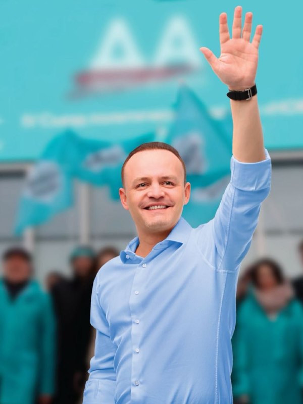 Вице-спикер Госдумы Владислав Даванков выступает с заявлением о финансировании телеканала.