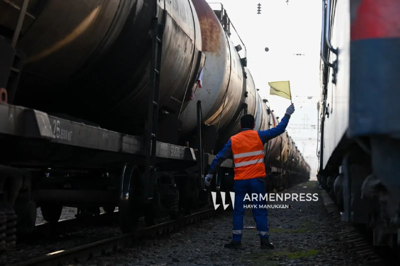 Из Азербайджана в Армению отправлена партия нефтепродуктов: бензин и дизель
