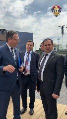 Глава Минобороны Армении Сурен Папикян обсудил с KNDS и Airbus сотрудничество в Париже