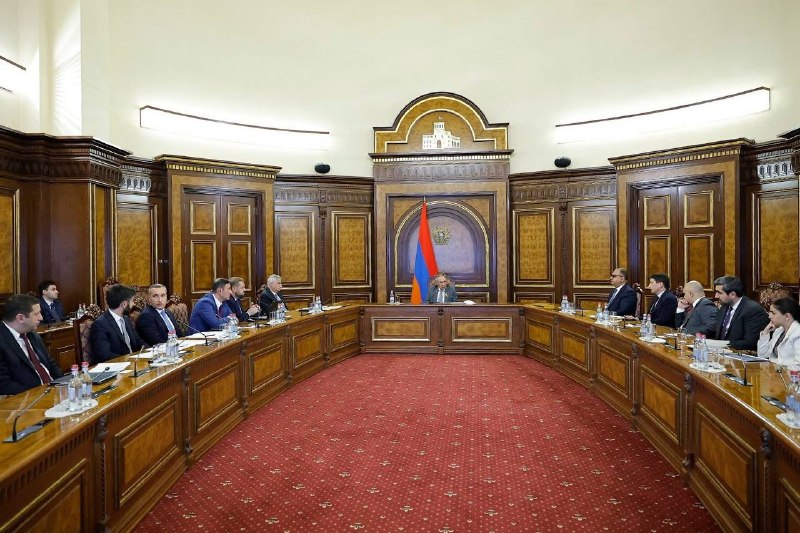 Никол Пашинян обсудил меры по развитию экспортного потенциала и диверсификацию рынков