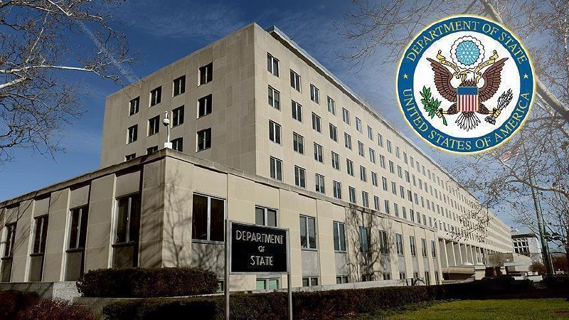 Флаги США и Армении, символизирующие поддержку Вашингтоном независимости Еревана