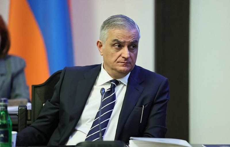 Вице-премьер Армении Мгер Григорян дает интервью о связях с Евразийским экономическим союзом.