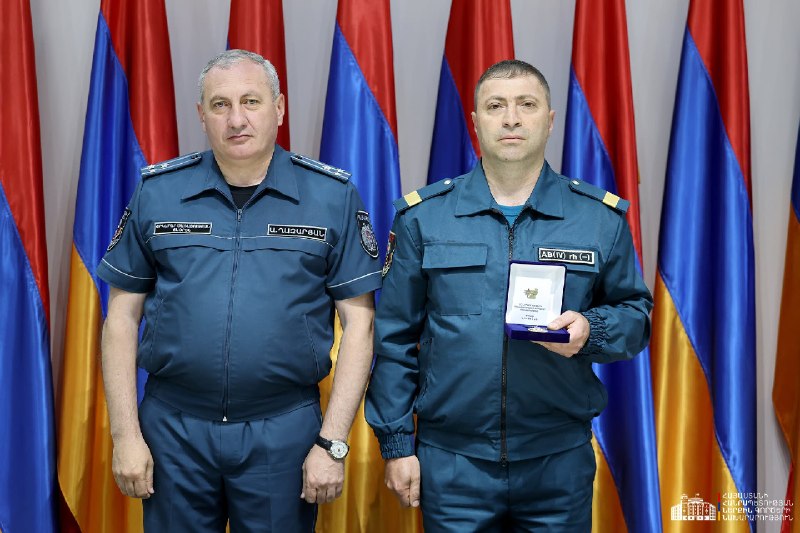 Директор Спасательной службы Армении наградил участников поисковой операции на реке Памбак