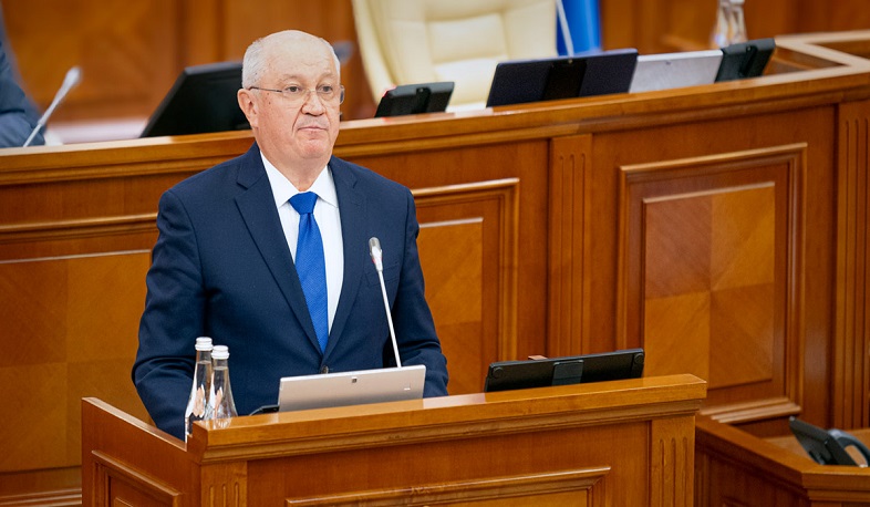Премьер-министр Молдовы Мунтяну подал в отставку на фоне парламентского кризиса